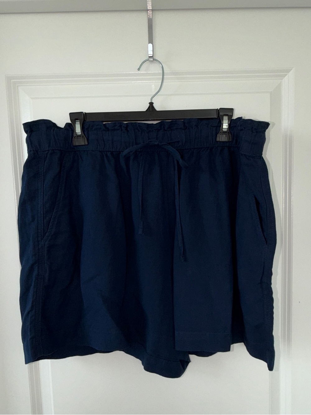 LOFT Navy Blue Paperbag Waist Tie Shorts Size XL NWT